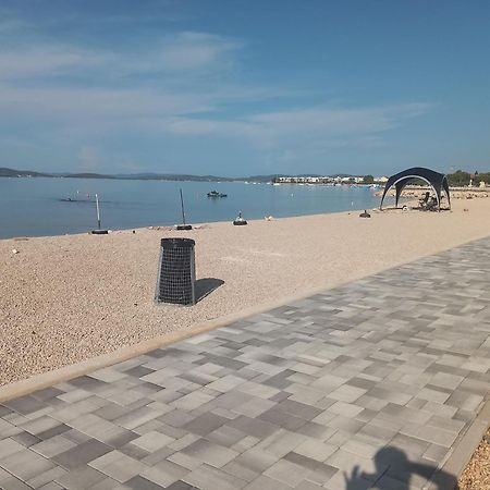 Apartman Zora Sukošan Exteriör bild