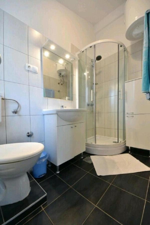 Apartman Zora Sukošan Exteriör bild