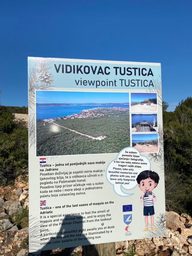 Apartman Zora Sukošan Exteriör bild