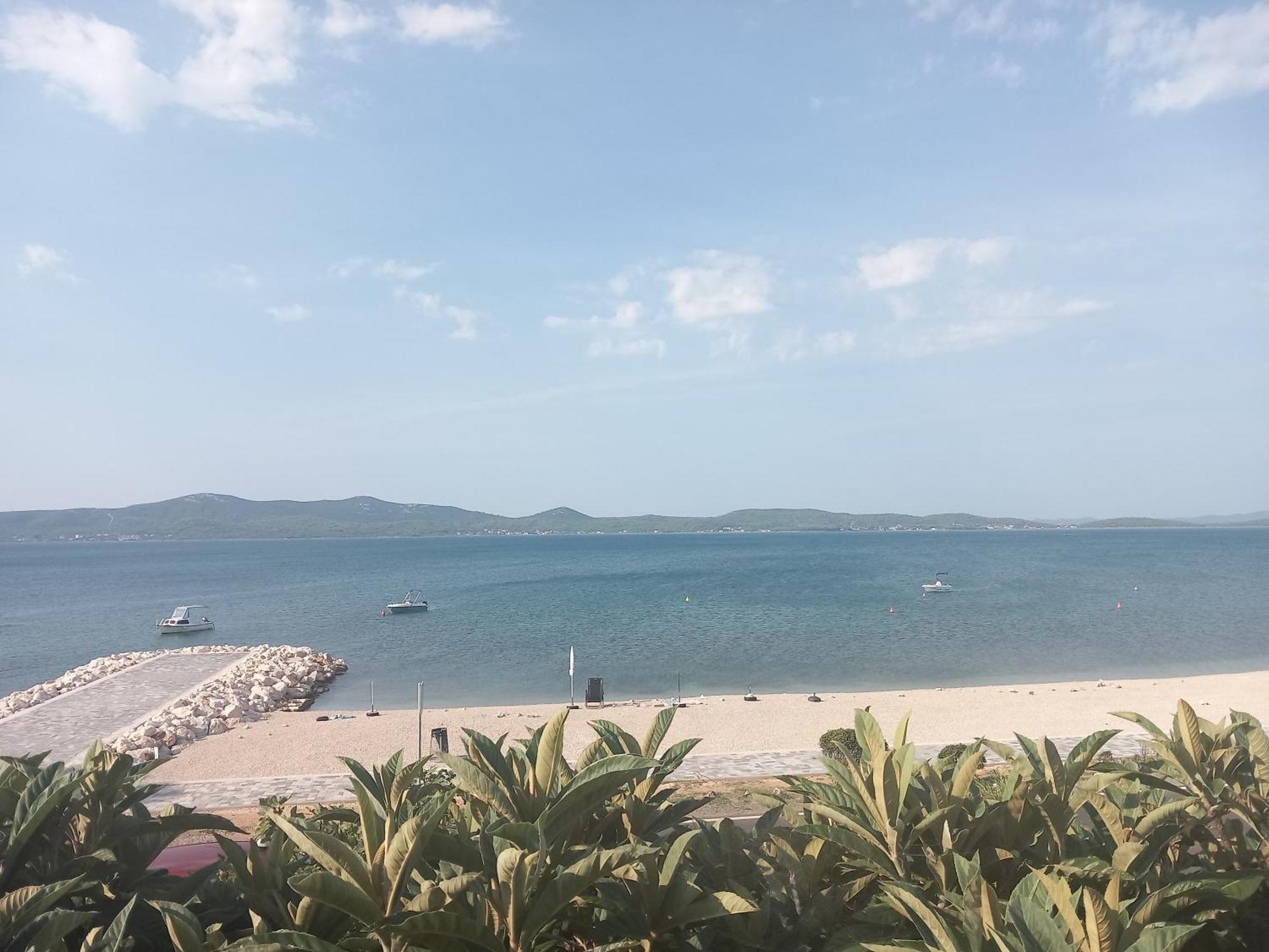 Apartman Zora Sukošan Exteriör bild